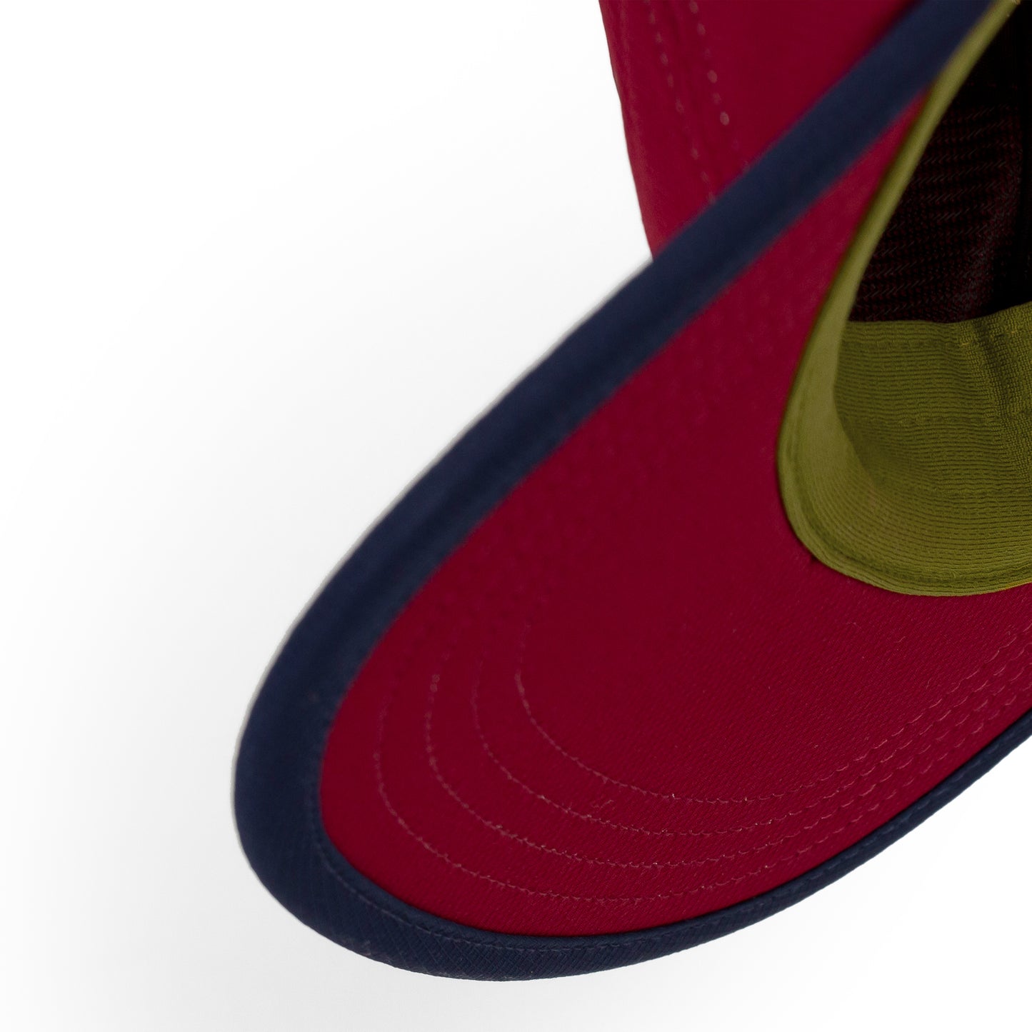 GOCap-Field-IconicBar-CrimsonRed-Terrain-M/L