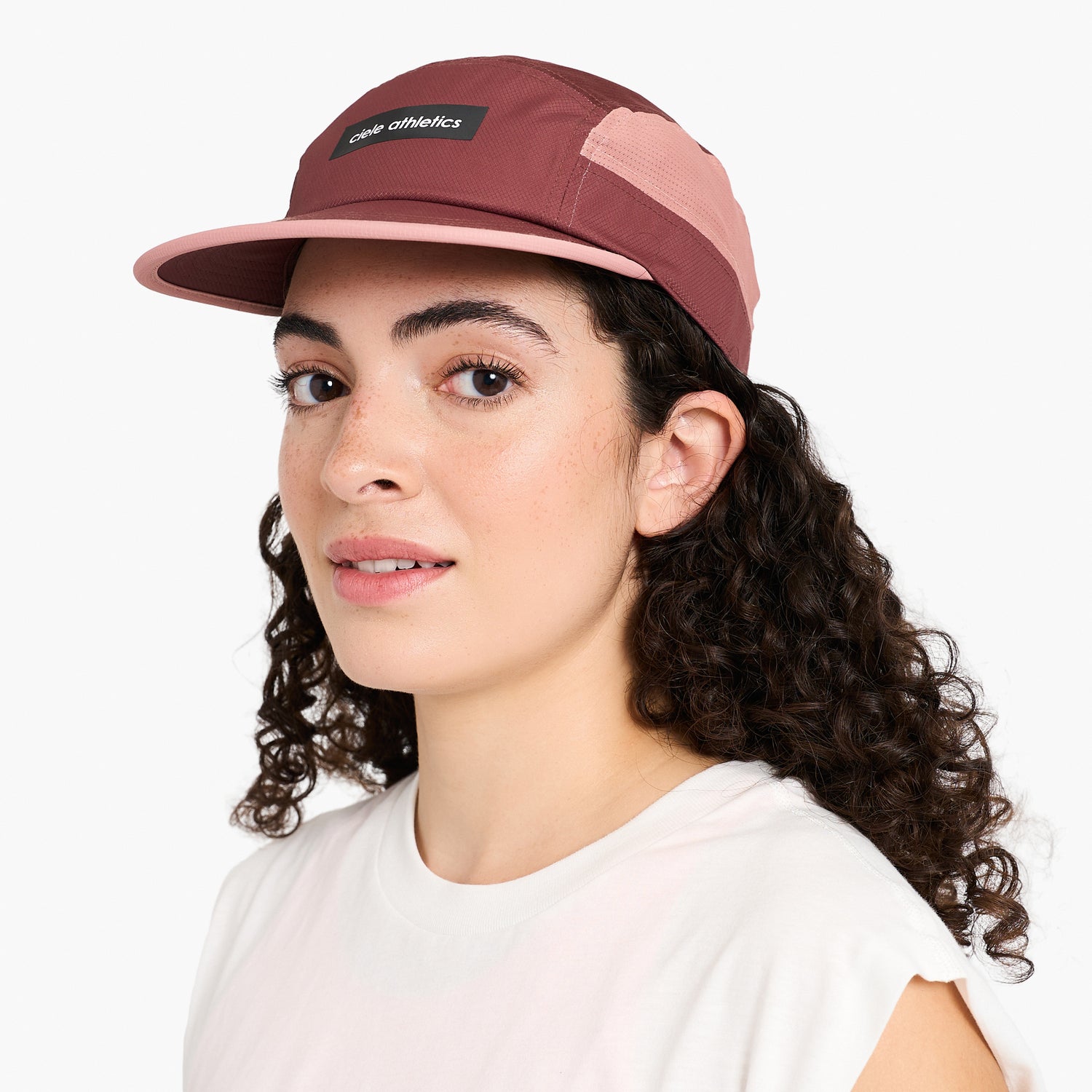 GOCap - Field - IconicBar