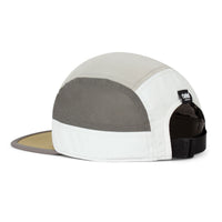 GOCap-Field-IconicBar-LightGrey-Shadow-M/L