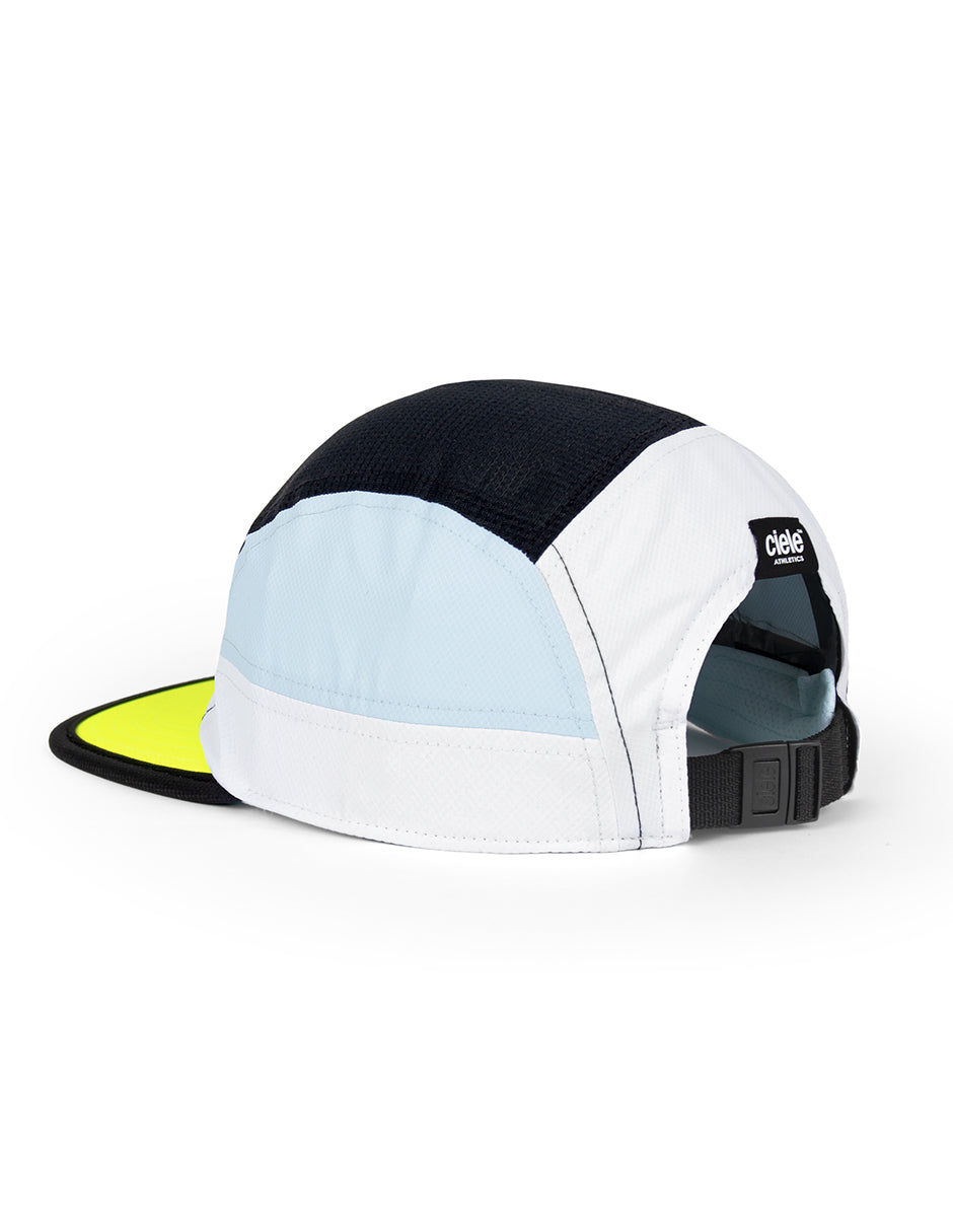 GOCap-Field-IconicBar-White-Black-M/L